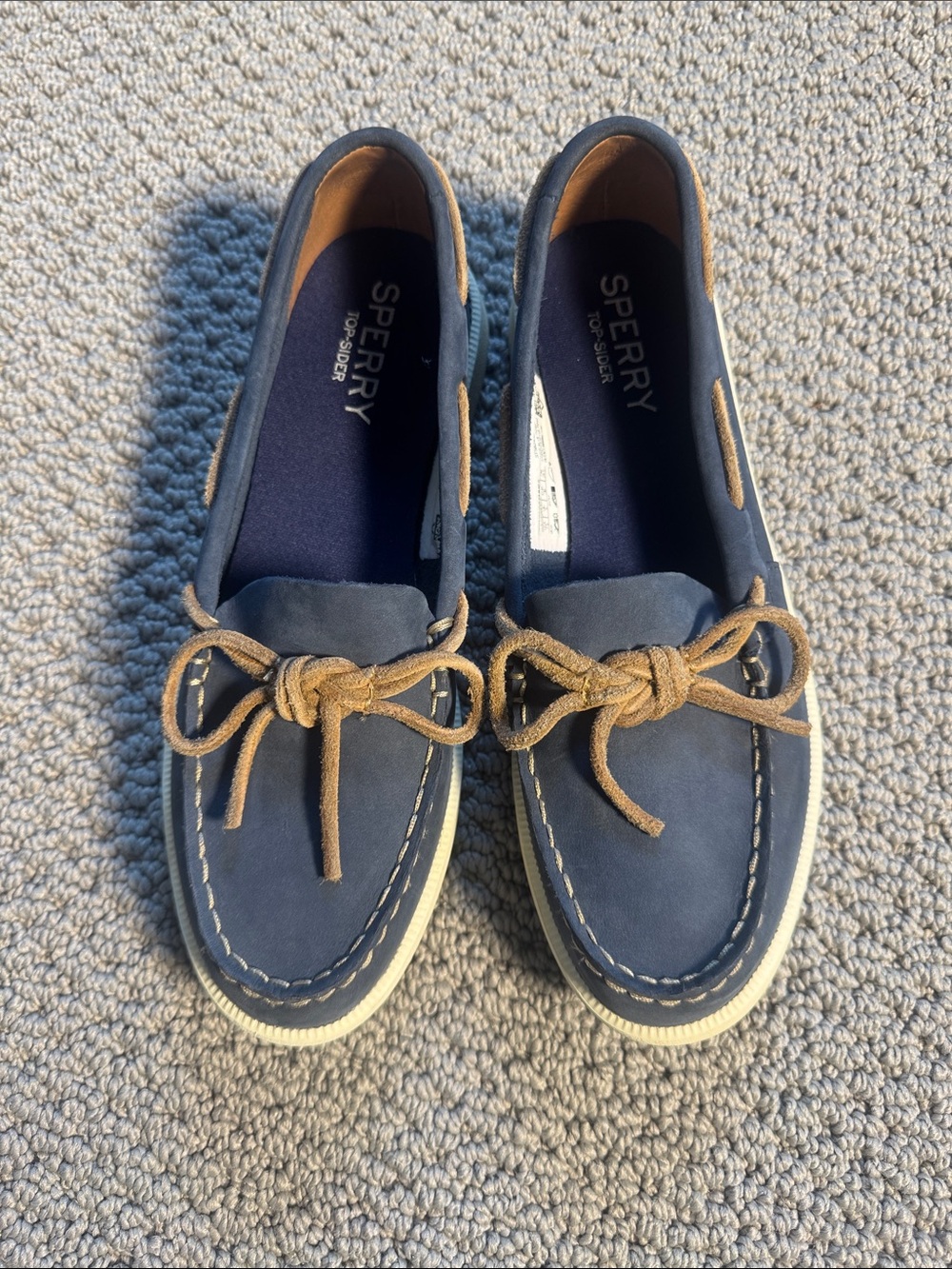 Sperry Authentic BRAND NEW Navy Blue Leather Moccasin Boat Shoes With Tan Laces